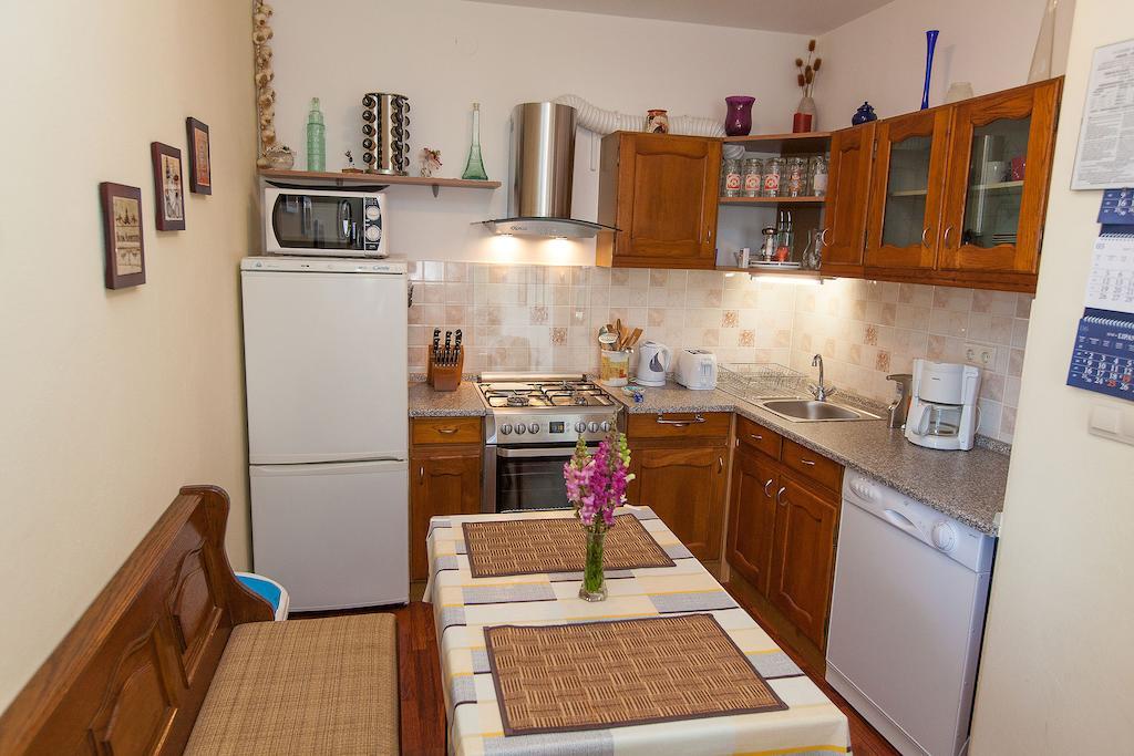 Apartments Villa Americana Jadranovo Quarto foto